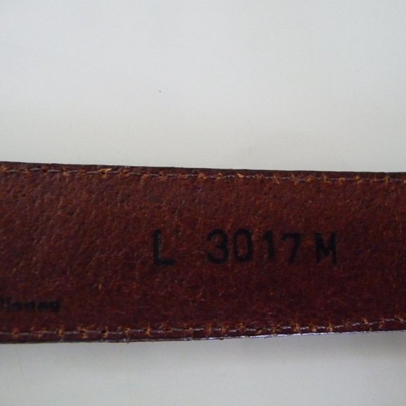 BRIGHTON FOR DISNEY RARE EMBOSSED REPTILE BROWNLEATHER BELT WITH DISNEY CHARA… - Picture 5 of 6
